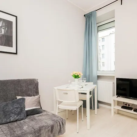 Abrahama By Renters *